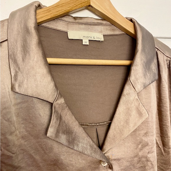 Monk and Lou bay wing satin shirt - Picture 2 of 4